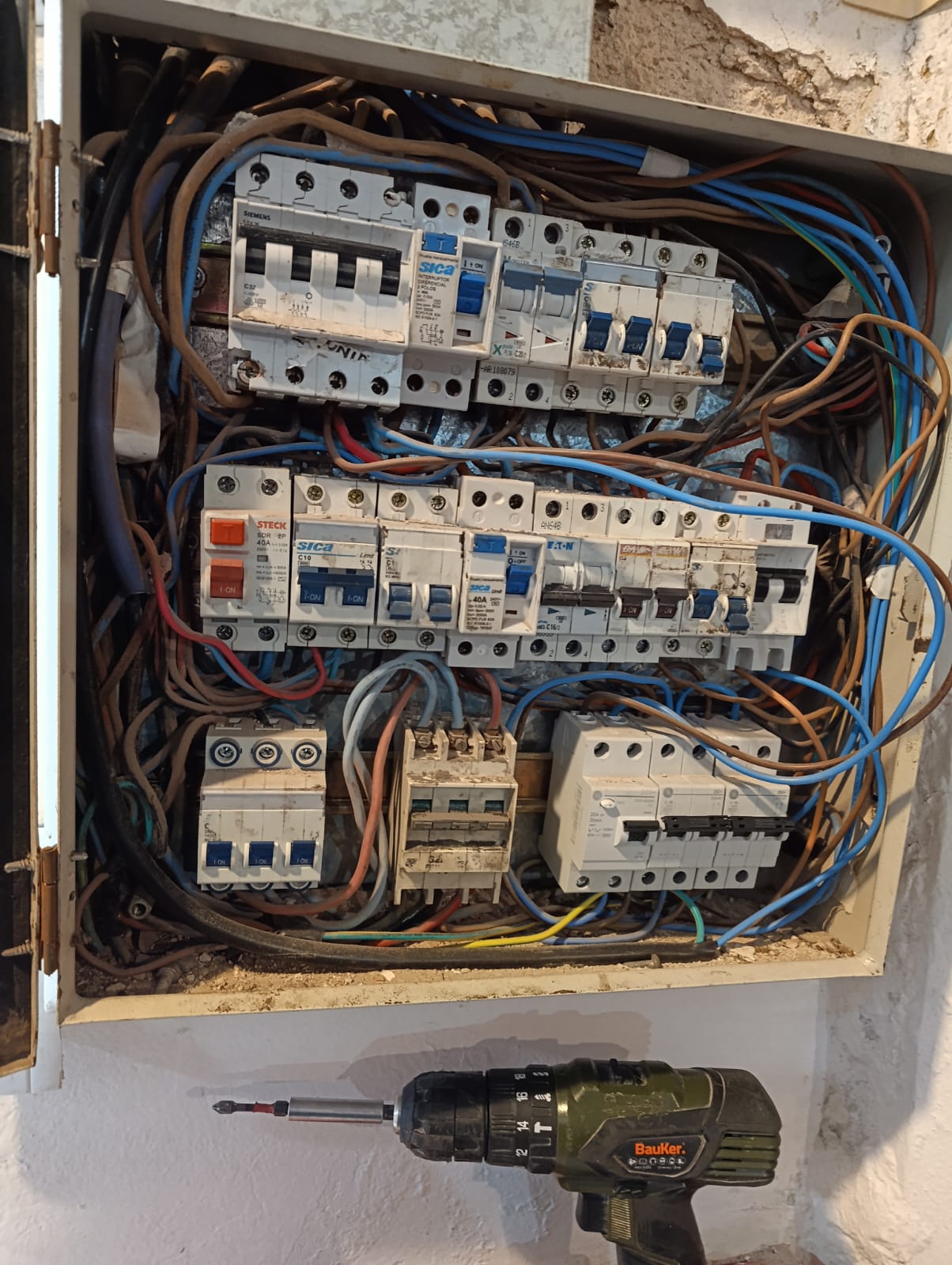 Tablero eléctrico La Mano Maestra